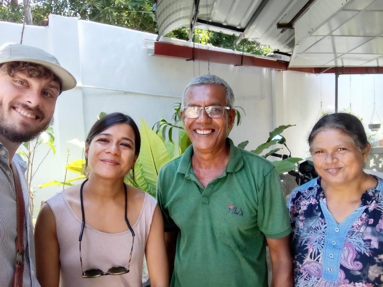 Hispaniola inn Mirissa Esterno foto